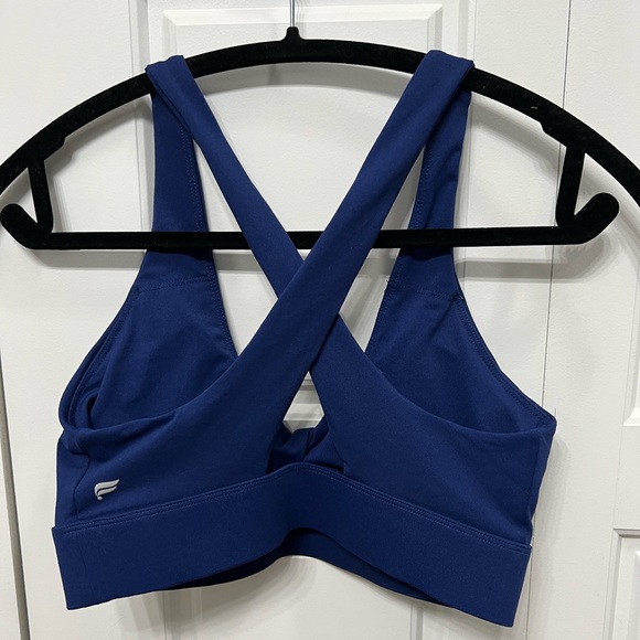 Fabletics Oasis Twist Sports Bra - Picture 2 of 5